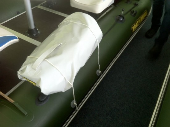 Mounting on board (for baggage)